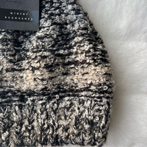 Do Everything In Love Beanie w/Pom Black & Neutrals, so soft! NWT🏷 - Picture 8 of 12